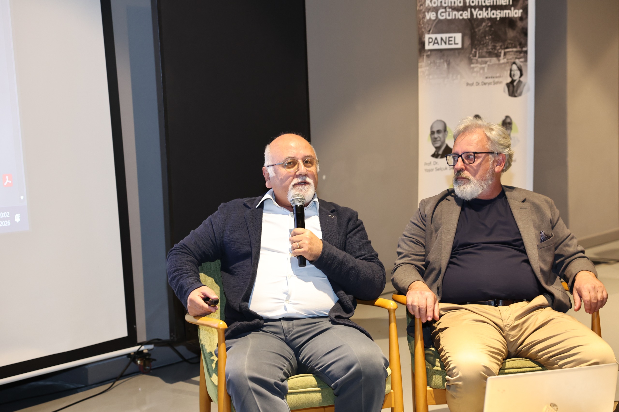 "Antik Tiyatrolarda Koruma Yöntemleri ve Güncel Yaklaşımlar” panelinde Gölyazı tiyatrosu ele alındı.